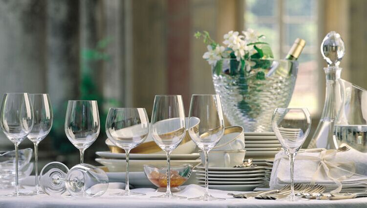 如何區(qū)分水晶杯和玻璃杯