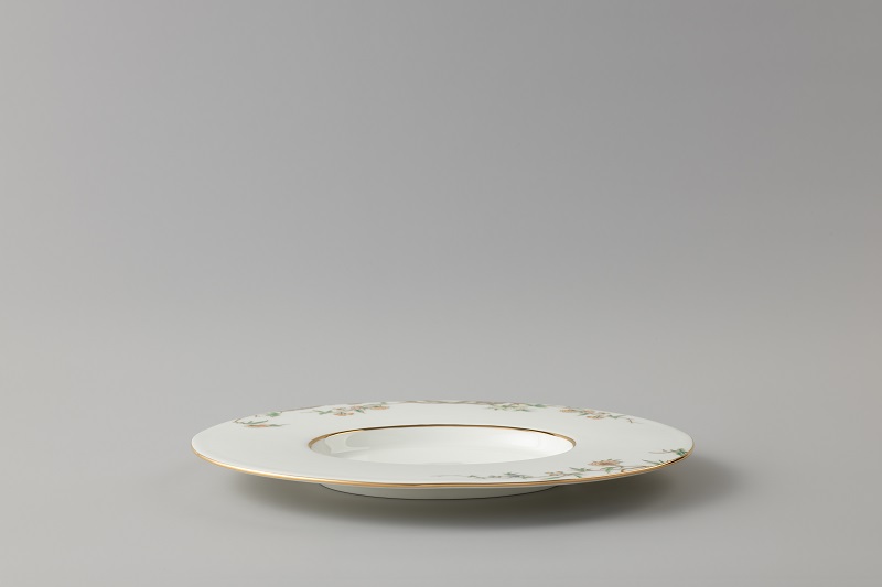 夫人瓷石榴家園寬邊橢圓盤(pán)(290mm-260mm) (4).jpg 夫人瓷石榴家園寬邊橢圓盤(pán)(290mm-260mm) (4).jpg